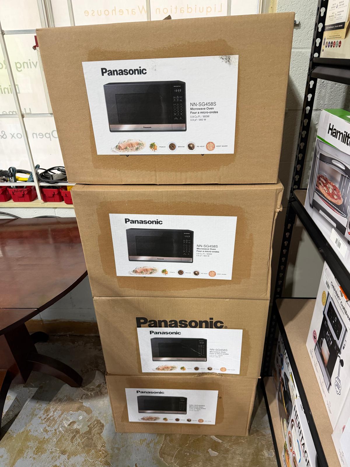 Panasonic .9 Cu.Ft. 900W High Power Microwave-Black